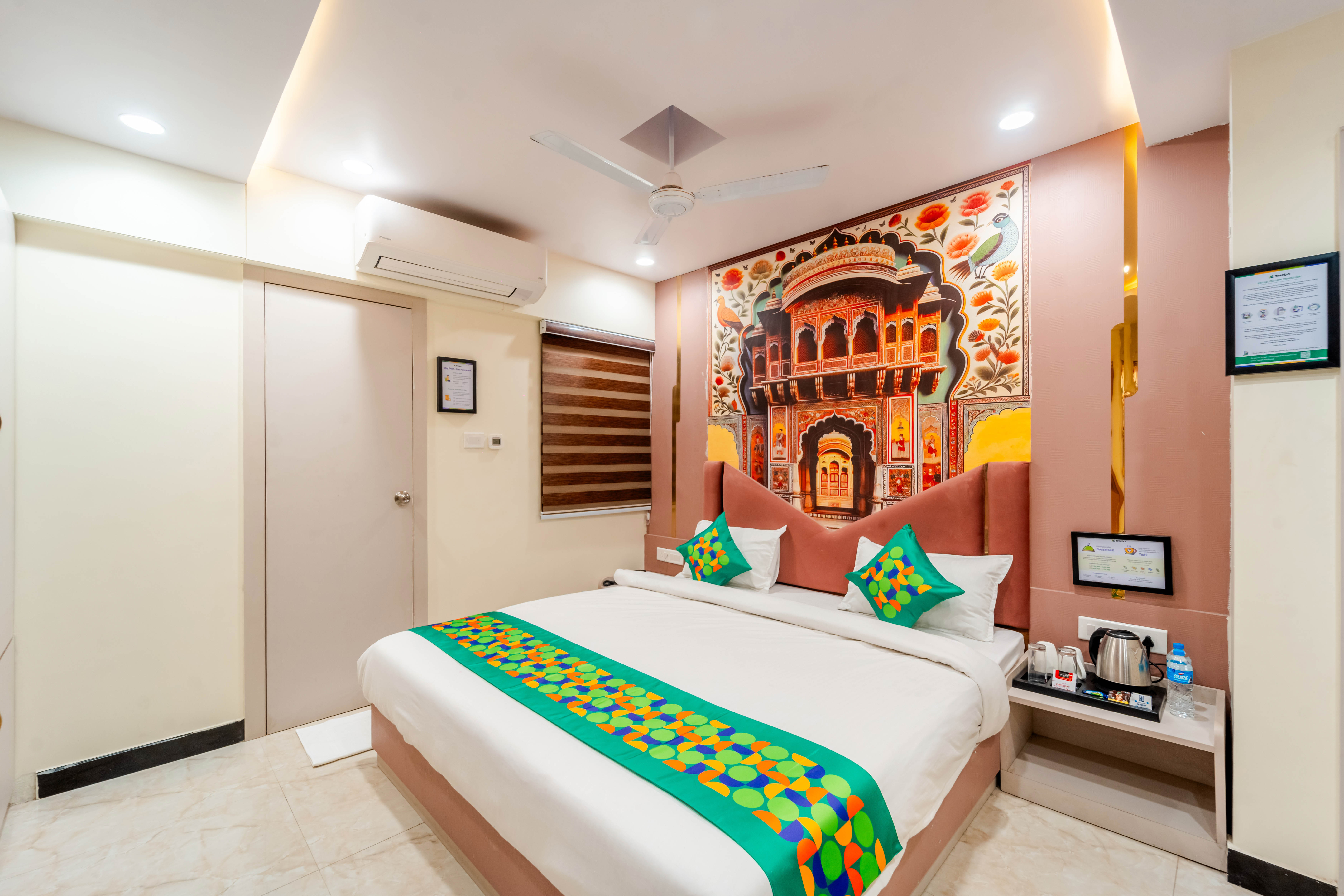 Standard room in Treebo Vistara Gold Ujjain Junction in undefined. 