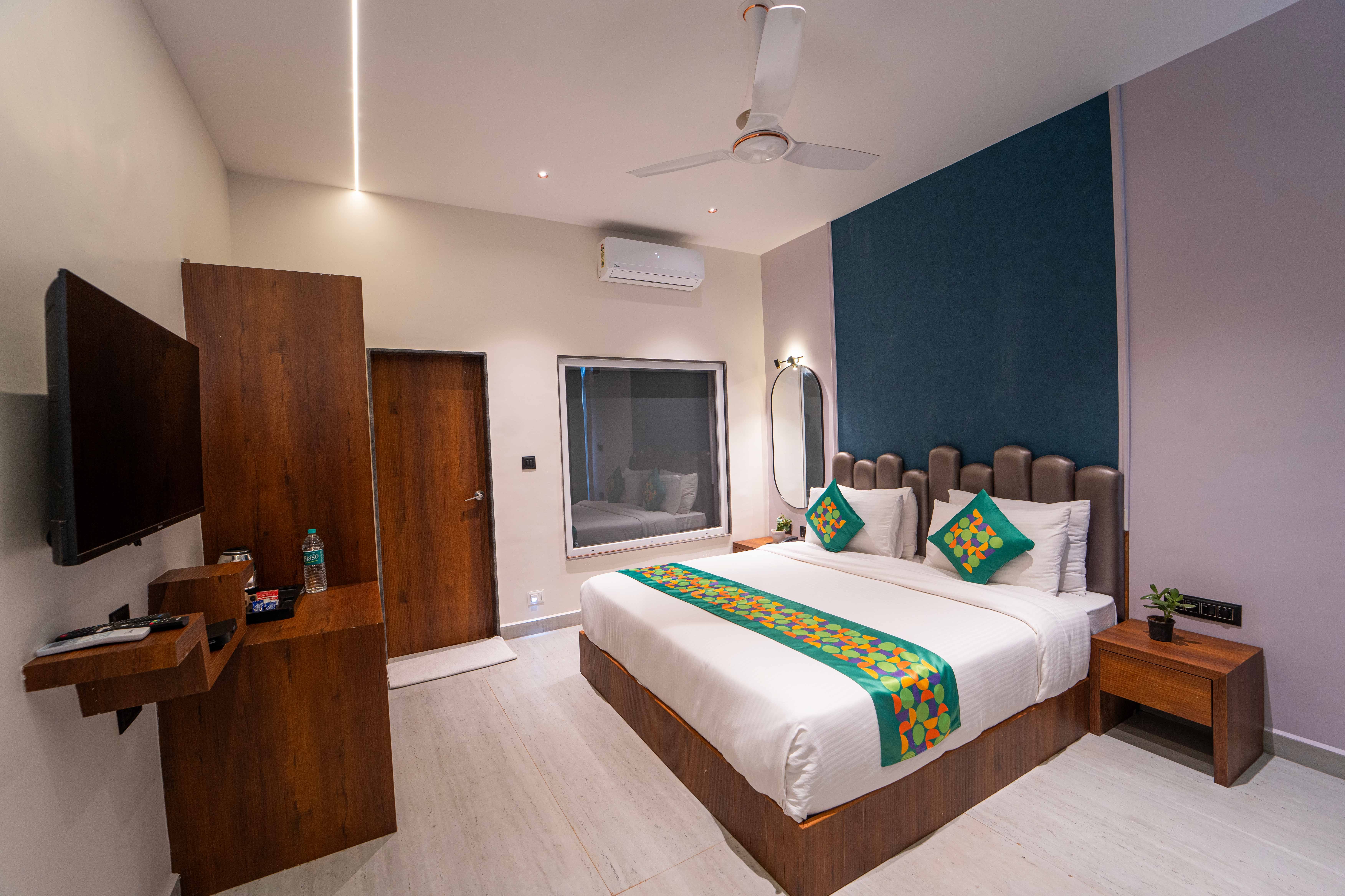 Treebo Winter Town Venna Lake with Swimming Pool